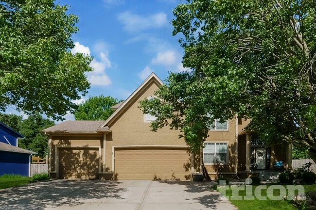 Building Photo - 2220 Makayla Ln