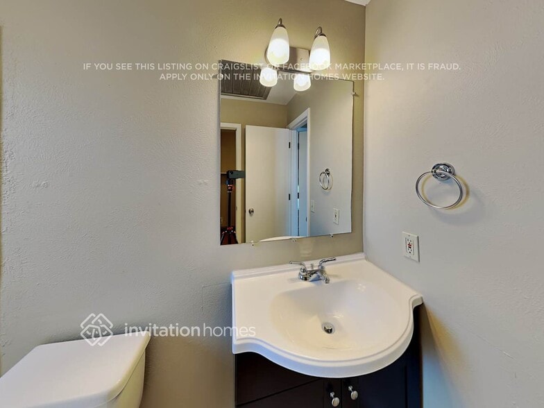 Building Photo - 4779 S Quintero Cir