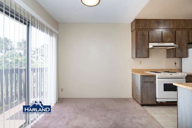 Building Photo - 2112-2114 Thomas Avenue - 2114 Unit 3-