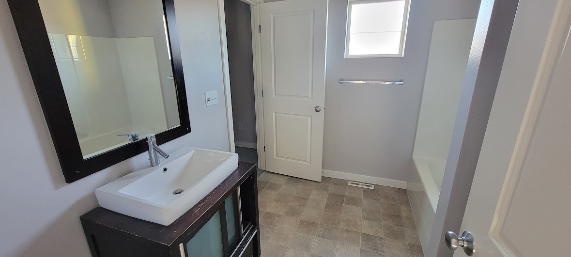 Building Photo - 15808 14th Ave W