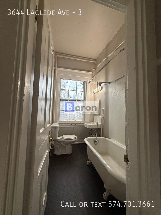 Building Photo - 3644 Laclede Ave