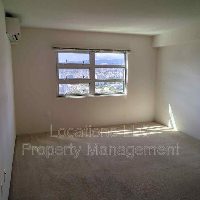 Building Photo - 801 South St