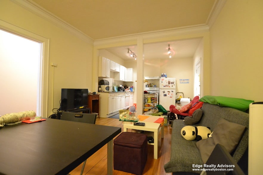 Building Photo - 21 Park Vale Ave