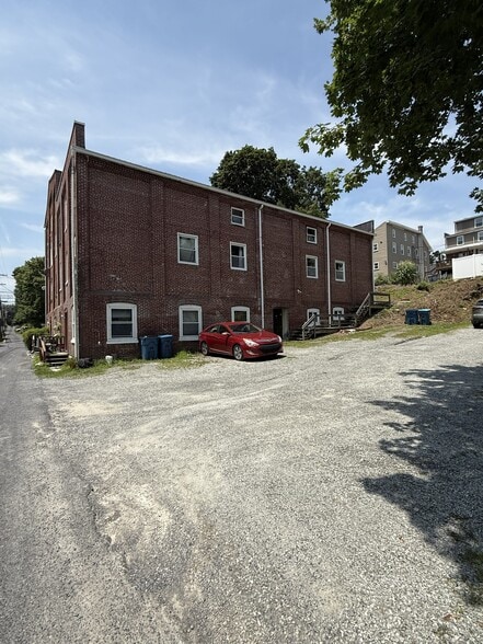 Parking lot - 11 Spruce St