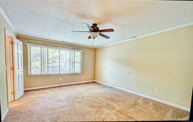 Building Photo - 136 Tunxis Vlg