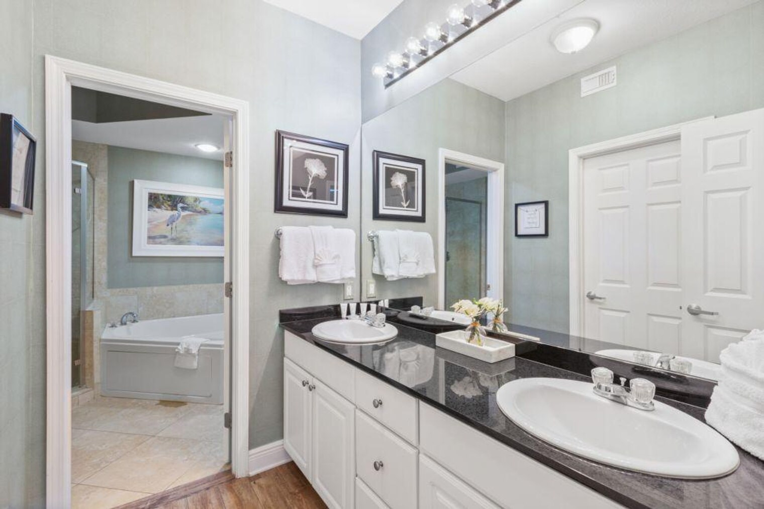 Building Photo - 365 E Beach Blvd