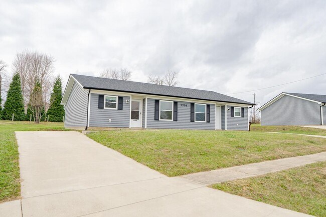 Building Photo - 1314 Farmingdale Dr