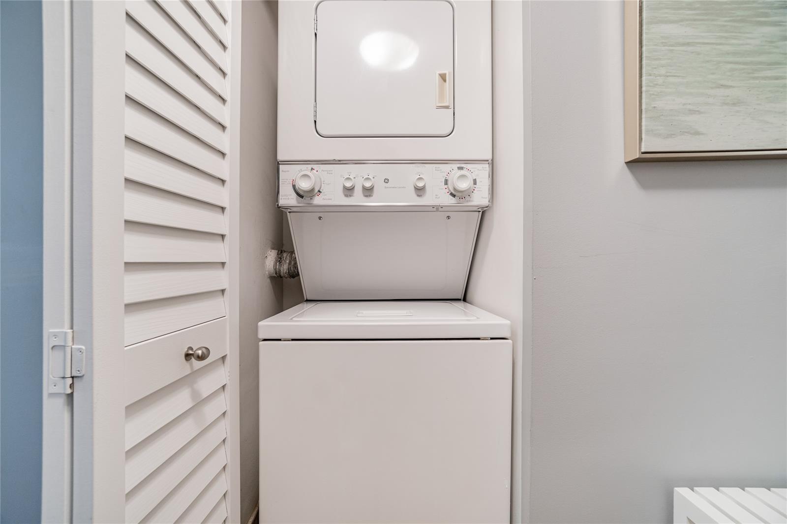 Building Photo - 1532 Drexel Ave