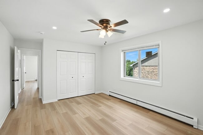 Building Photo - 8310 Woodland Dr