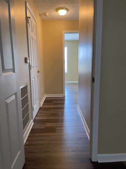 Building Photo - 106 Aiden Ct