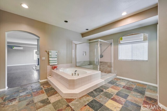 Building Photo - 15620 Turnberry St