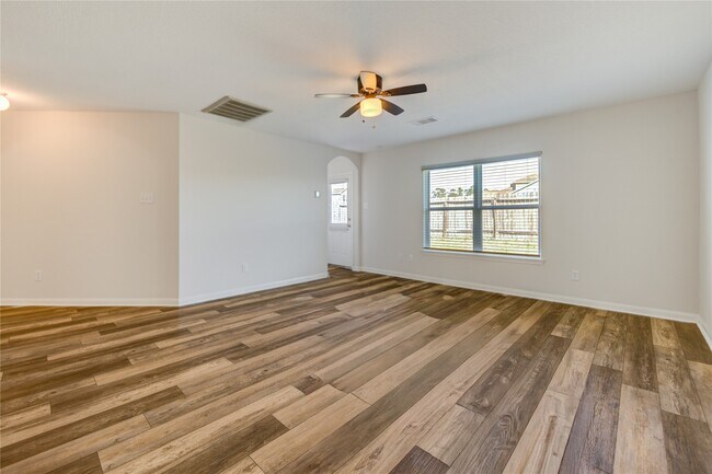 Building Photo - 8839 Hazel Rose Sky Dr