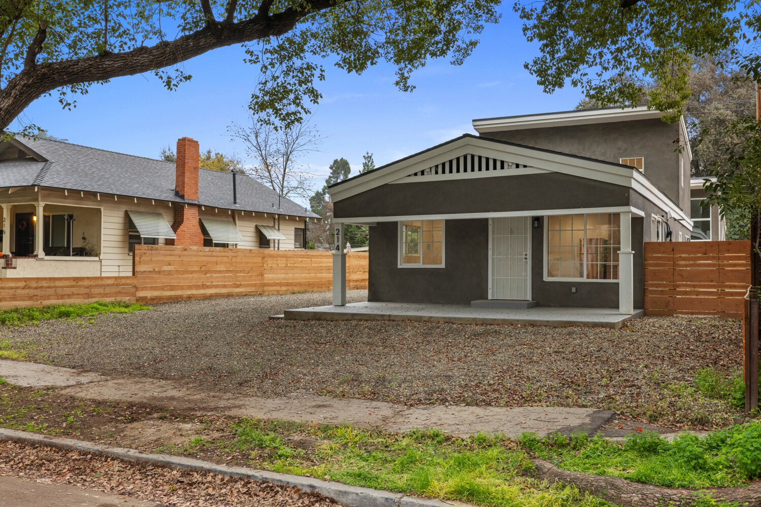 Building Photo - 214 Kimble St