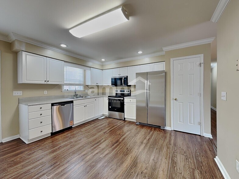 Building Photo - 3902 Hunt Chase Ct