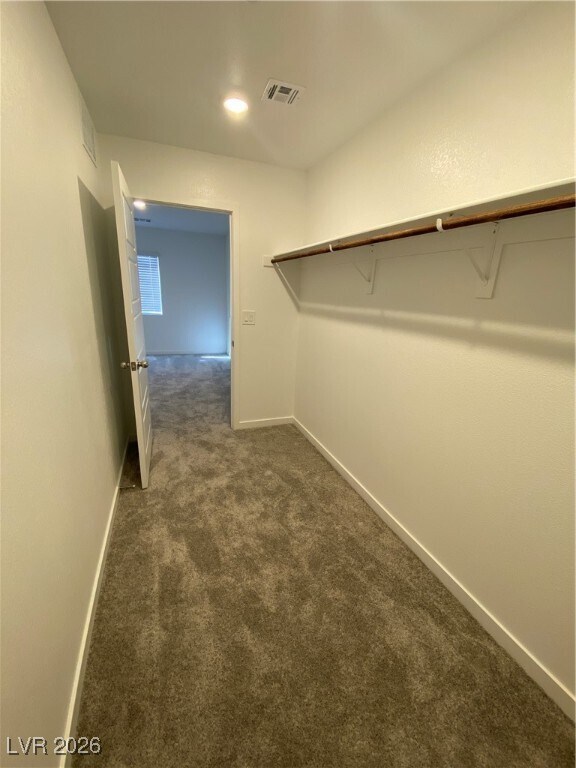 Building Photo - 9215 Sky Pointe Dr