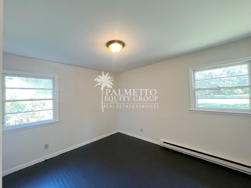 Building Photo - 2217 E Gate City Blvd