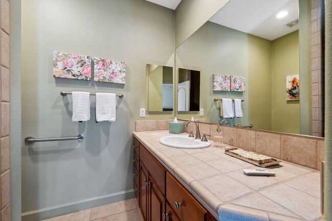 Building Photo - 40294 Rancho Palmeras