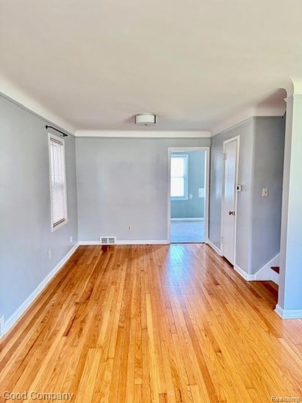 Building Photo - 319 S Pleasant St