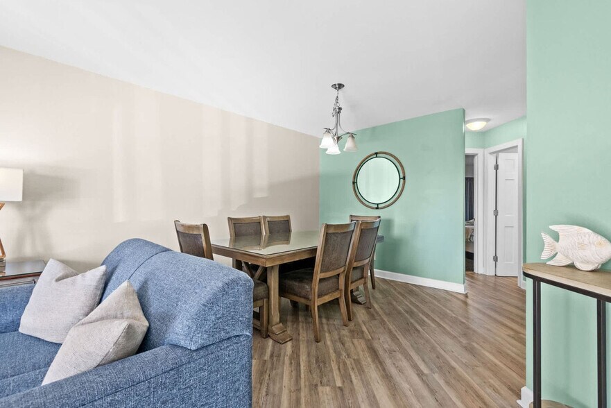 Building Photo - 2805B N Ocean Blvd