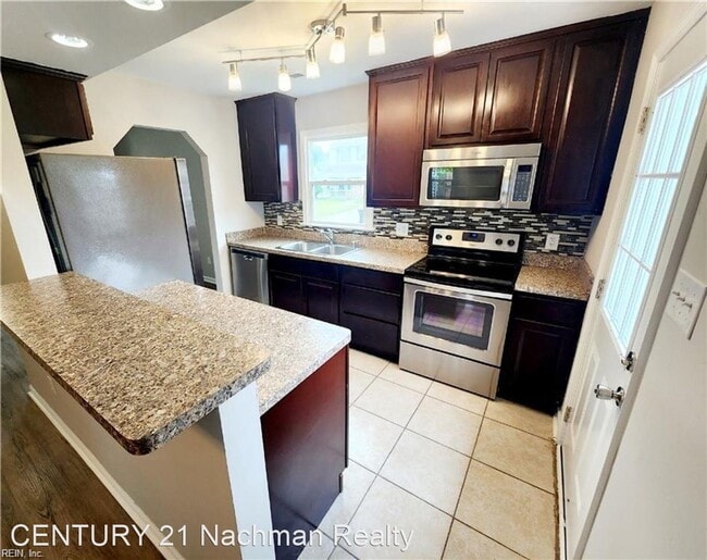 3 br, 2.5 bath House 2013 Irongate Court 2013 Irongate Ct Virginia