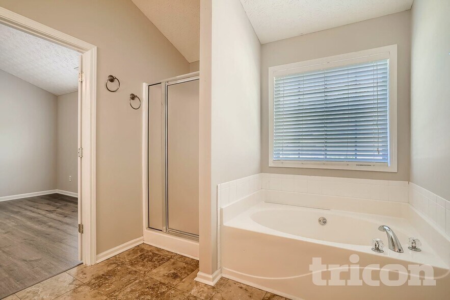 Building Photo - 1230 Webb Farm Ln