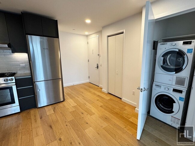 Building Photo - 144-74 Northern Blvd