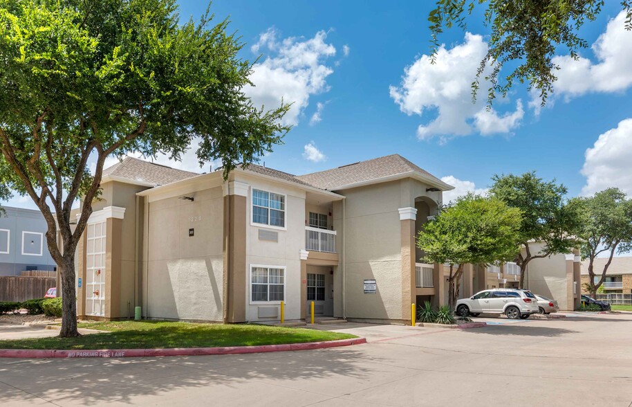 Primary Photo - Furnished Studio-Arlington