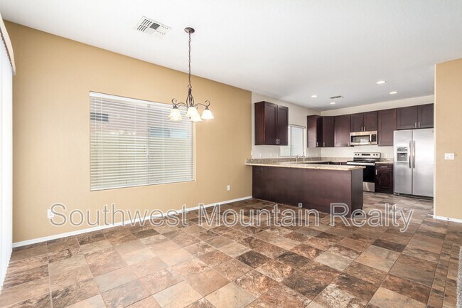 Building Photo - 28123 N Quartz Dr