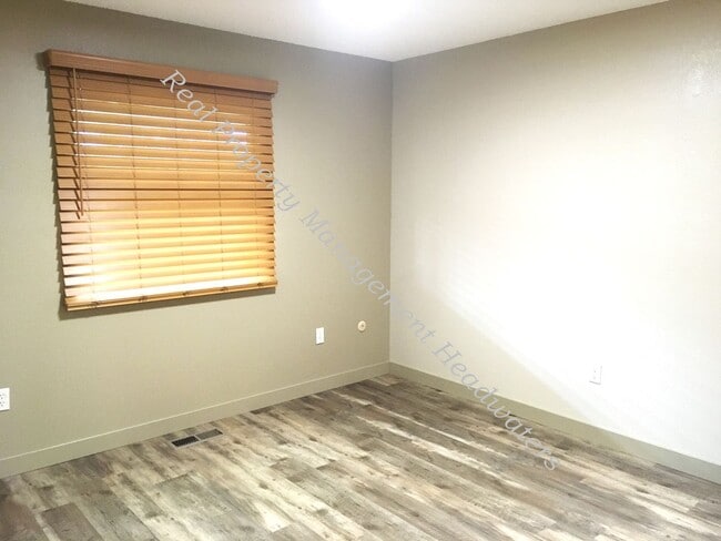 Building Photo - Vigilante Drive