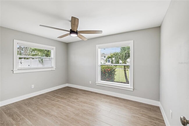 Building Photo - 3800 Bayshore Blvd NE