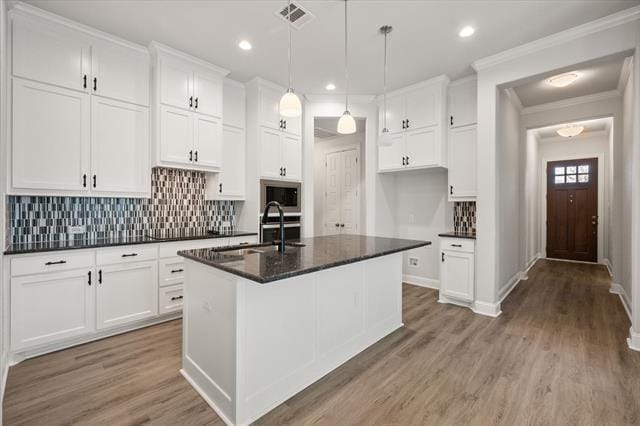 Building Photo - 124 Sundance Cir