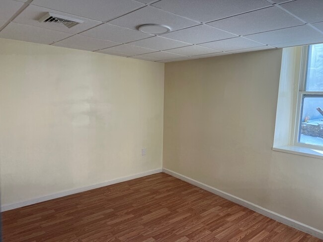 Building Photo - 95 Rumford St