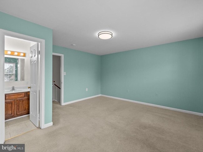 Building Photo - 2178 Mager Dr