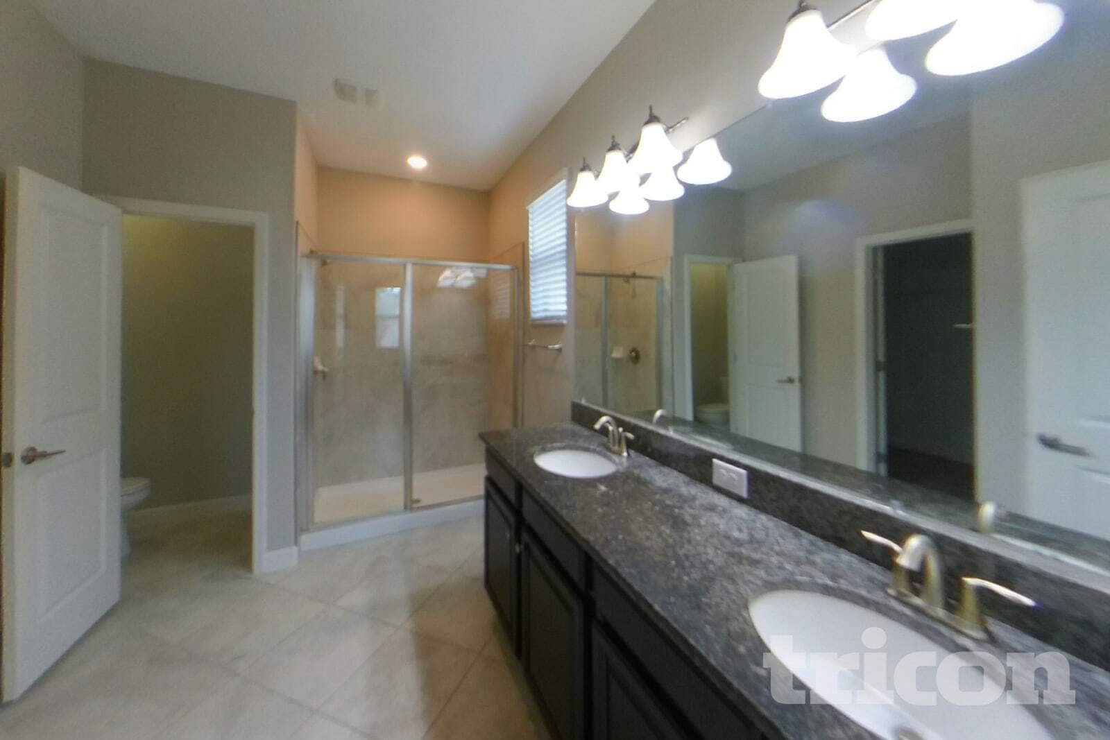 Building Photo - 9735 Ivory Dr