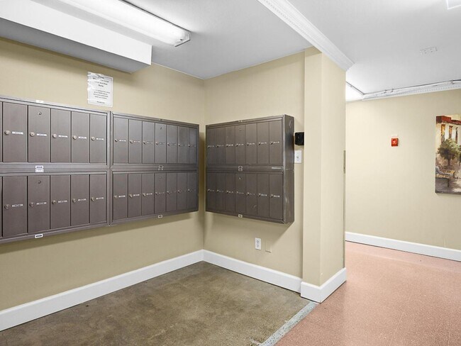 Building Photo - View