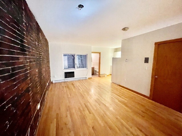 Building Photo - 7 Thacher Ct