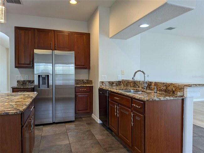 Building Photo - 9869 Heron Pointe Dr