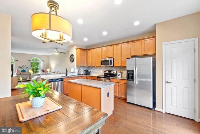 Building Photo - 13964 Cannondale Way