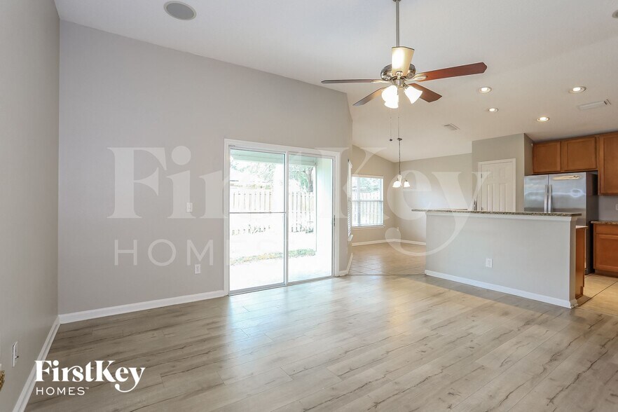 Building Photo - 2308 Aberford Ct