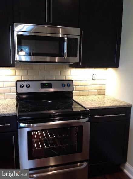 Building Photo - 298 Birch Dr