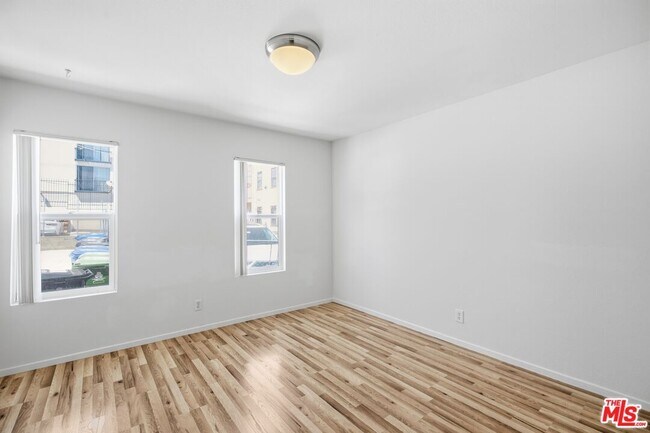 Building Photo - 3611 4th St