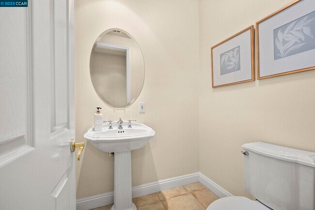 Building Photo - 111 Diablo Ranch Ct