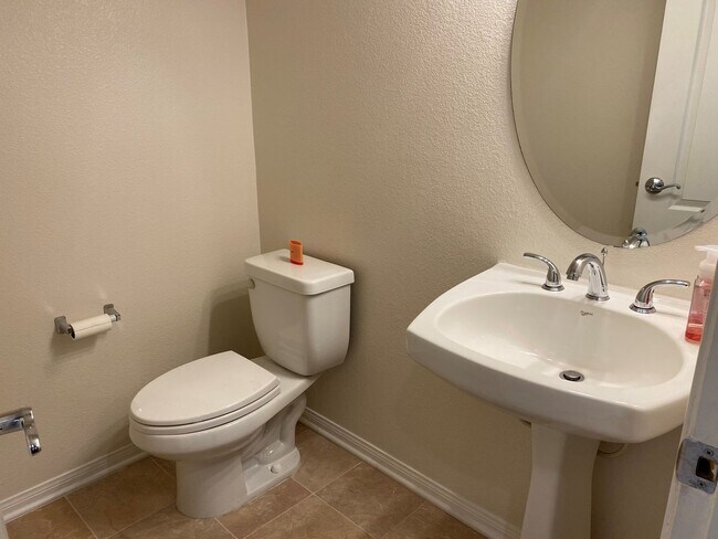 Building Photo - 289 Tiburon Dr