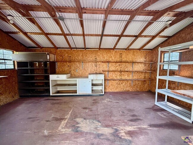 Building Photo - 104 Water Dr