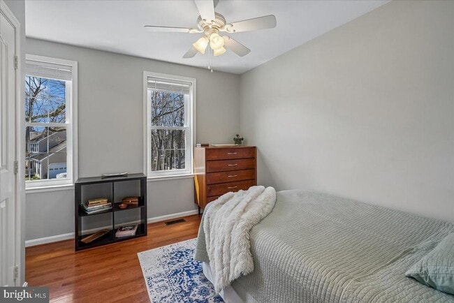 Building Photo - 4400 Loganberry Ln