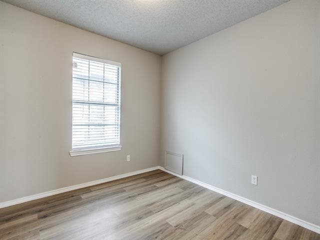 Building Photo - 428 Surrey Pl