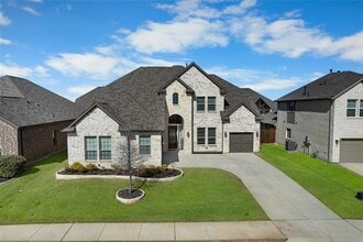 Building Photo - 16921 Eastbrook Dr