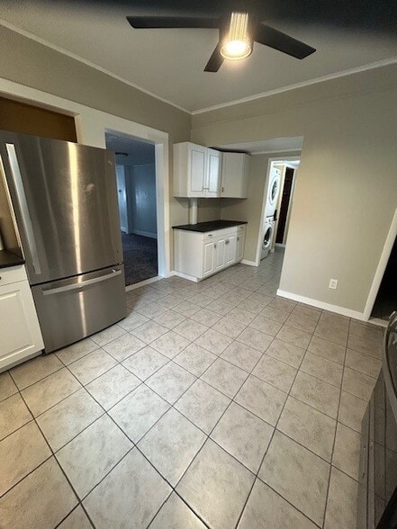 Kitchen - 11 Pine St