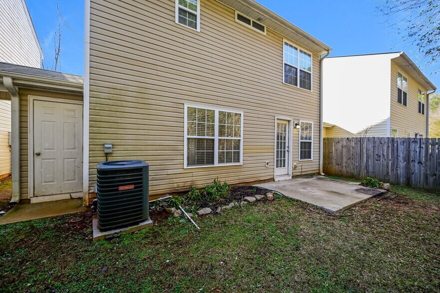 Building Photo - 128 Lossie Ln