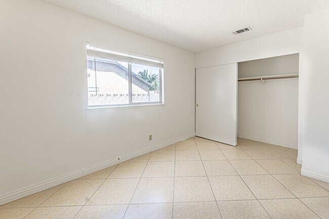 Building Photo - 6361 O'Bannon Dr